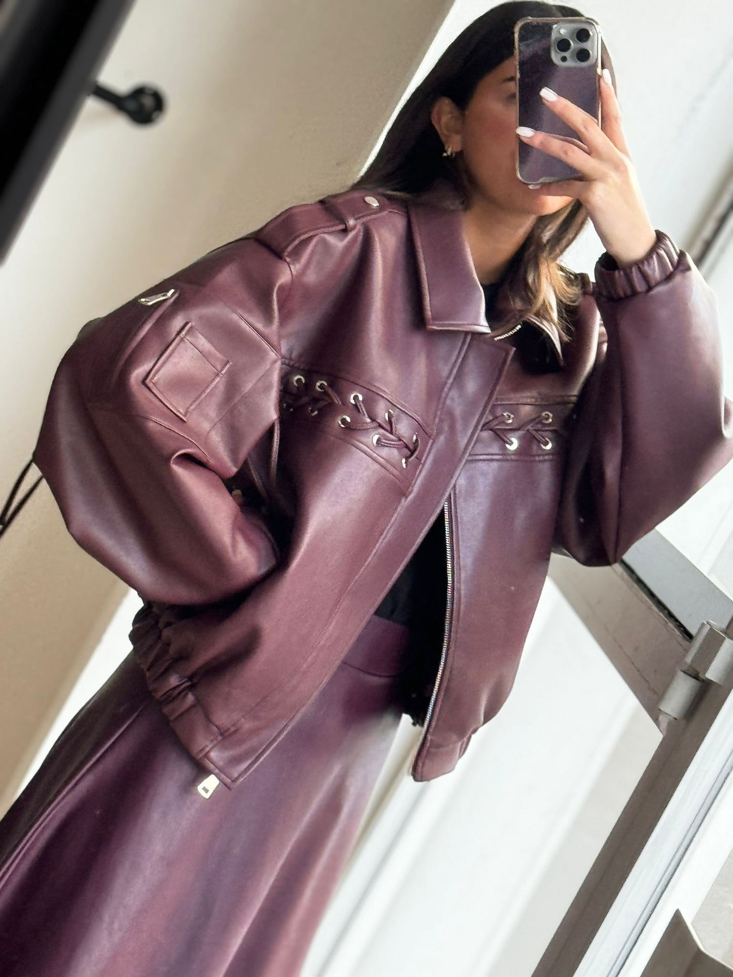 Veste bordeaux lacérée