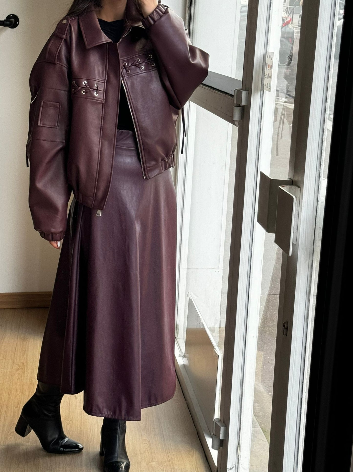 Veste bordeaux lacérée
