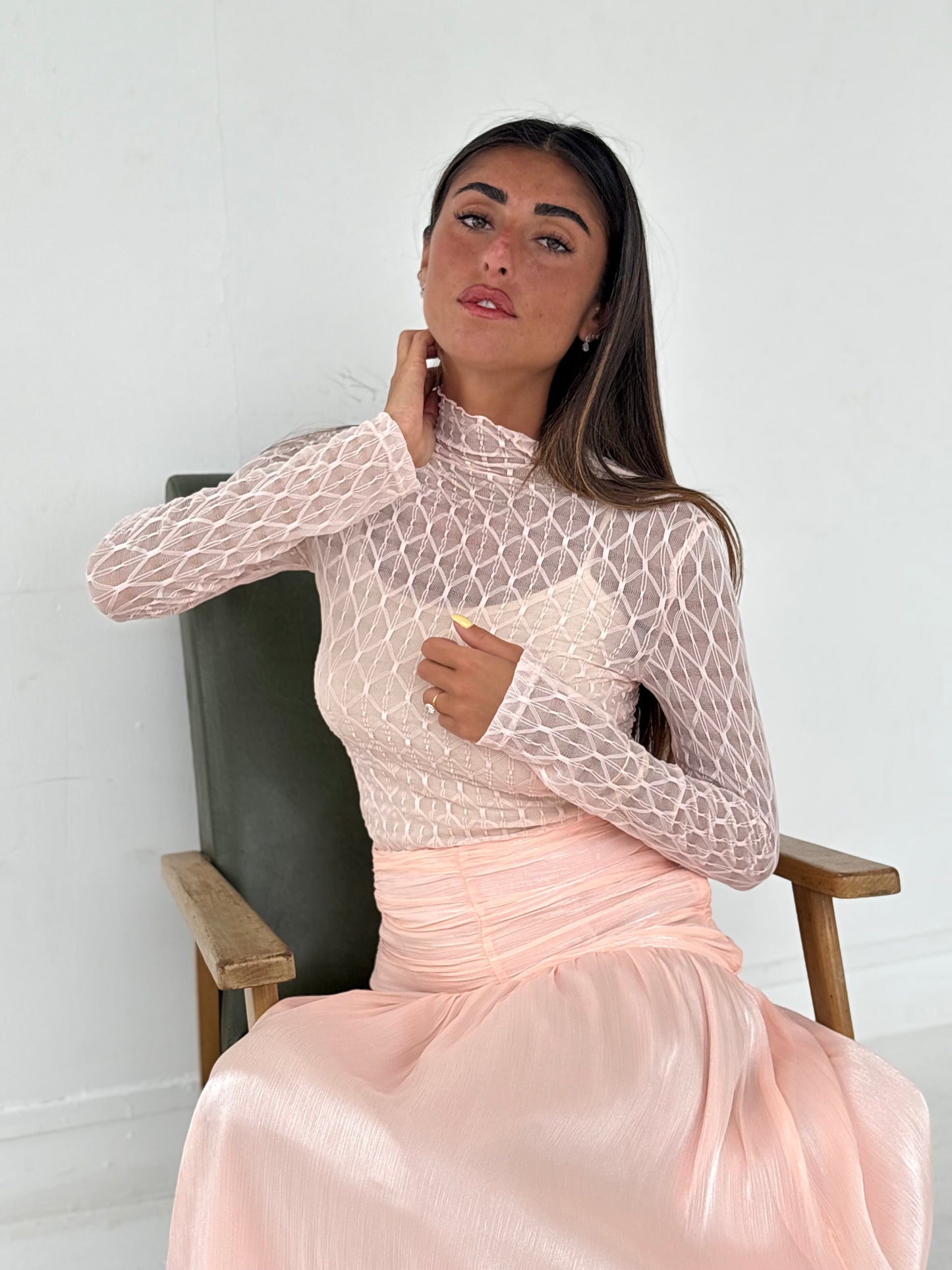 Top rose en dentelle