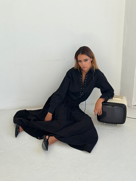 Chemise noir à lacer