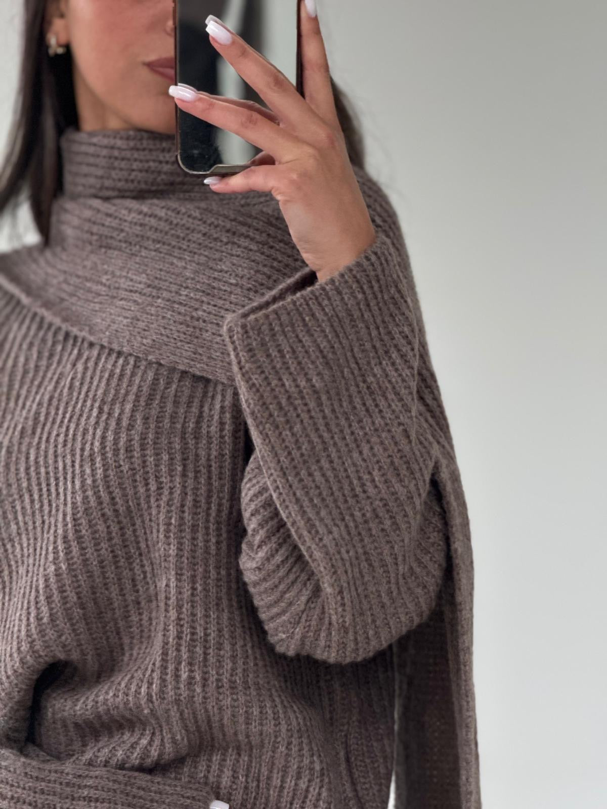 Pull a écharpe taupe