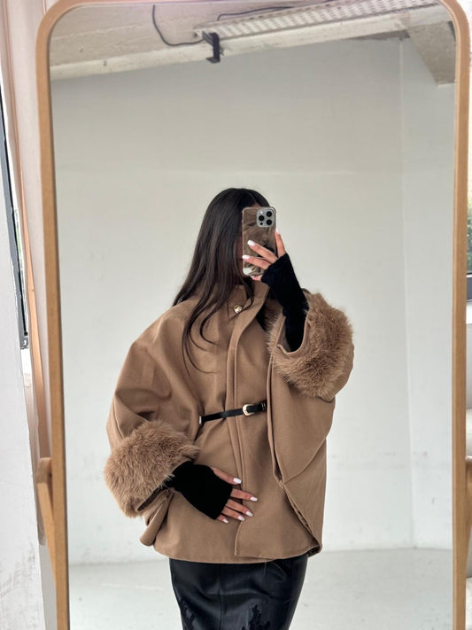 Cape camel avec fourrure
